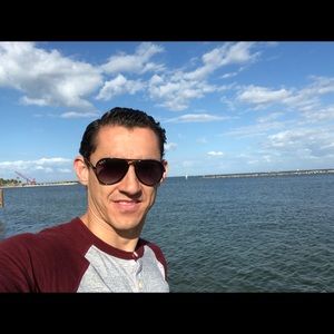 Meet your Posher, Gonzalo